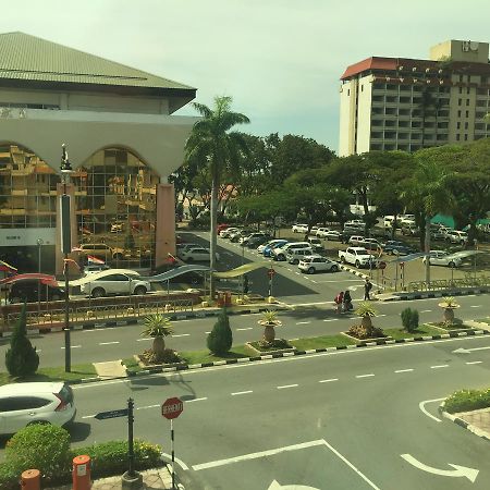 Premierz Hotel Labuan Exterior photo
