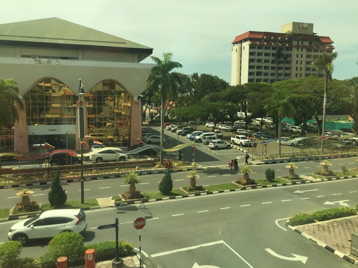 Premierz Hotel Labuan Exterior photo